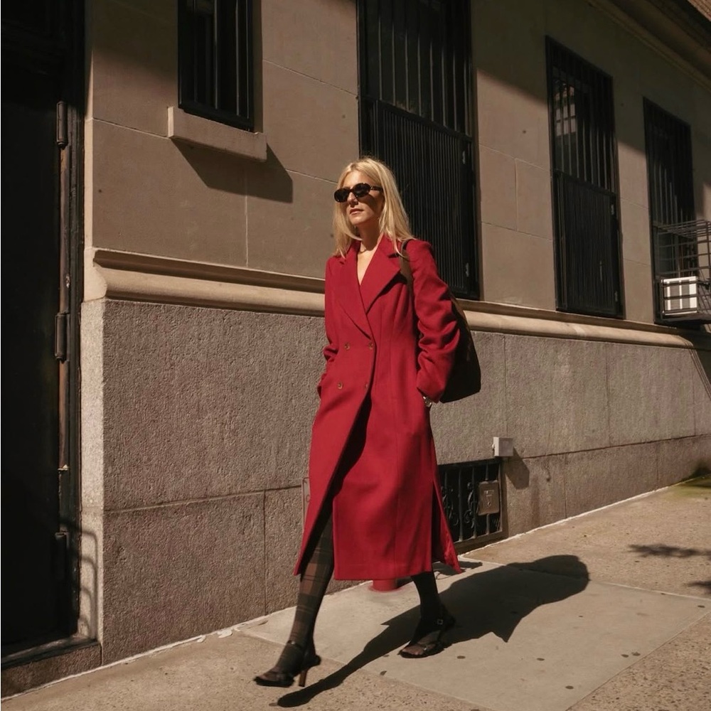 LILLY SISTO Gianni Bini Elegant Red Long Coat